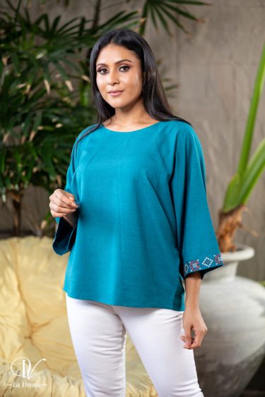 Cuff Embroidered Loose-Fitted Top