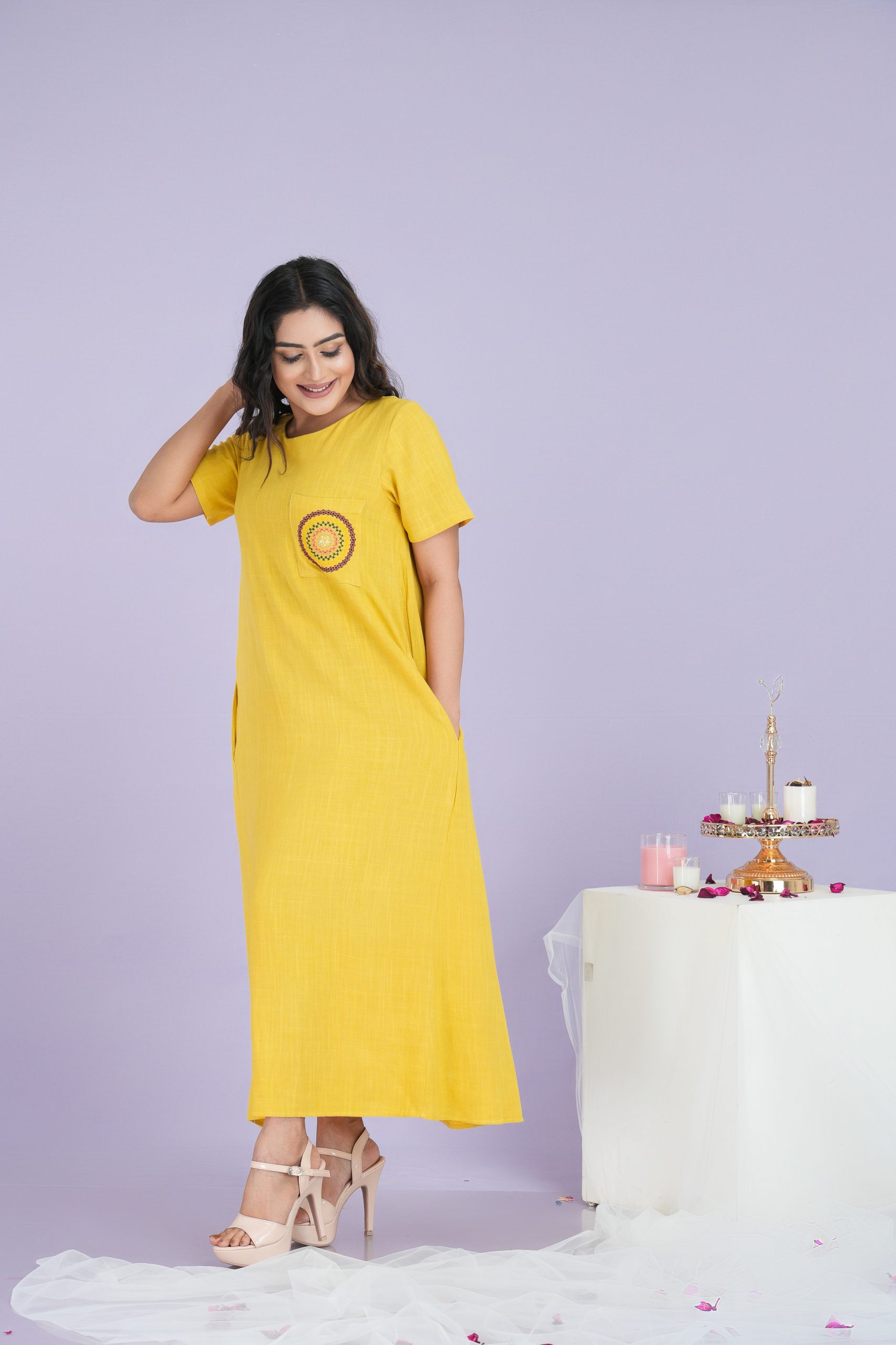 Comfy Fit Maxi Dress With Embroidered Pocket - Image 2