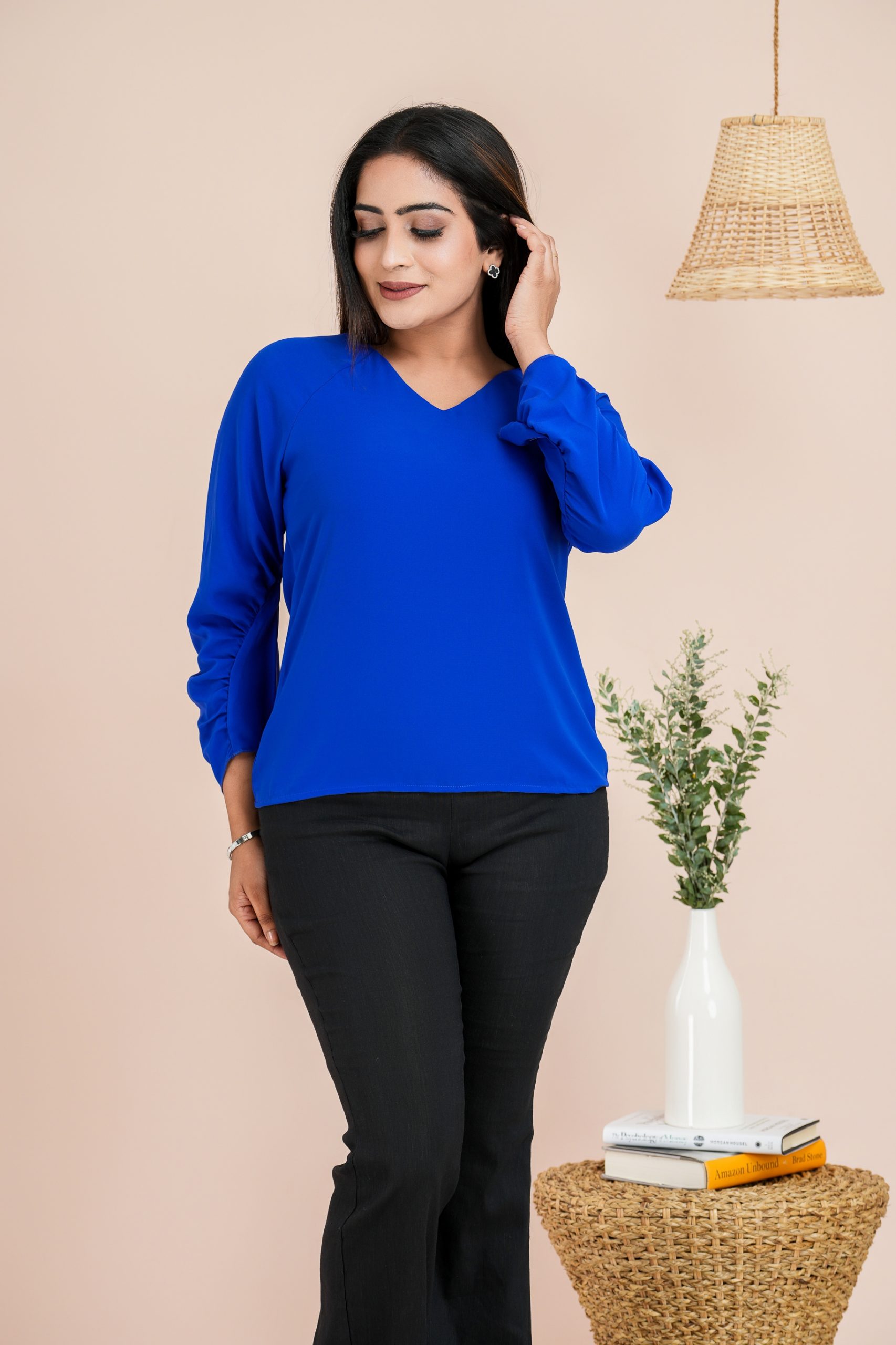 Sleeve Gather Detailed V-Necked Top - Image 2