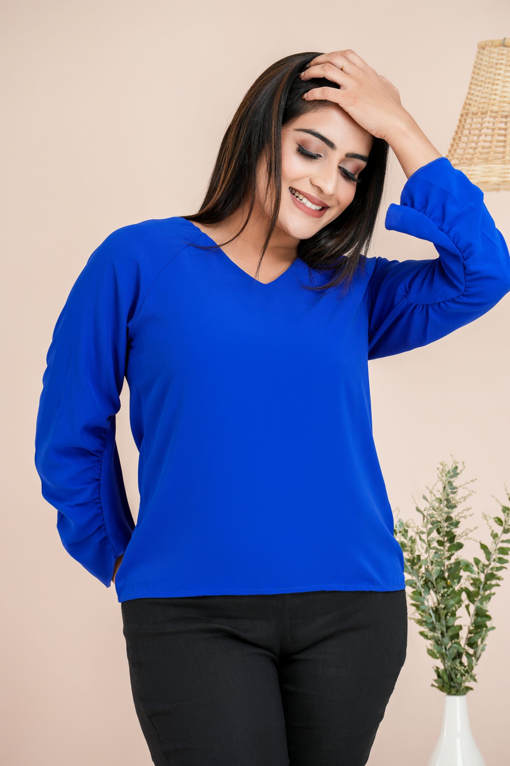 Sleeve Gather Detailed V-Necked Top
