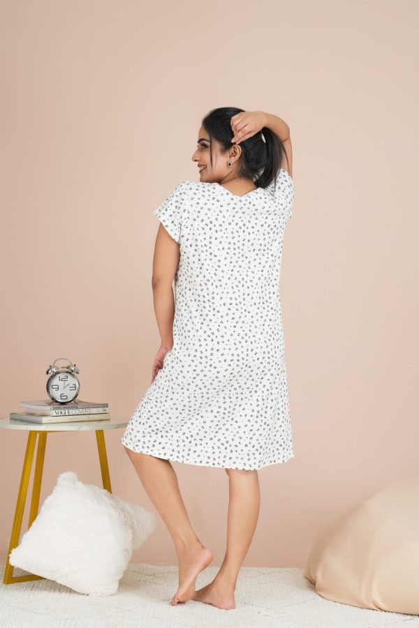 Floral Patterned Crew-necked Night Dress - Image 2