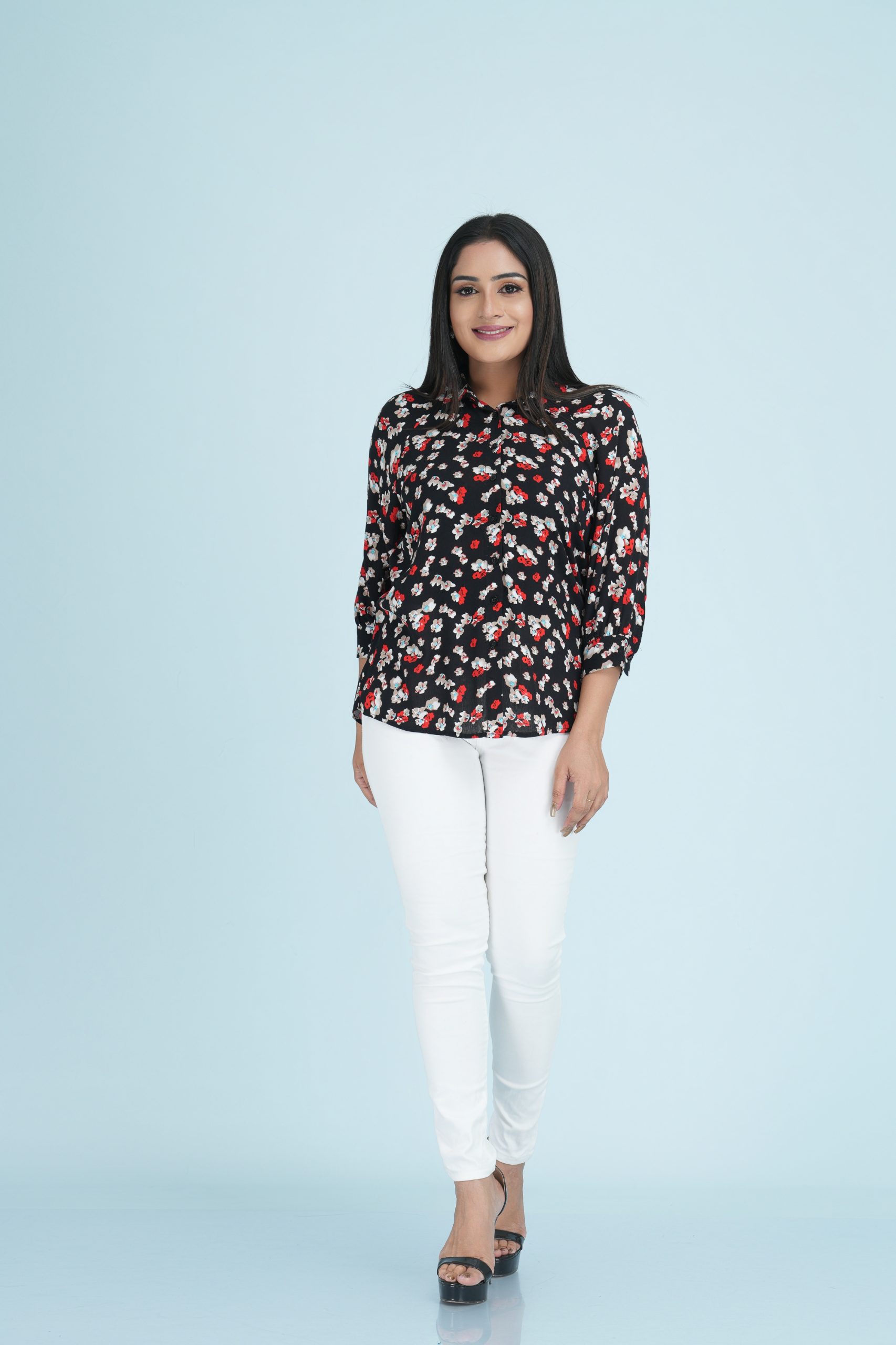 Floral Patterned Button Up Raglan Sleeved Top - Image 3
