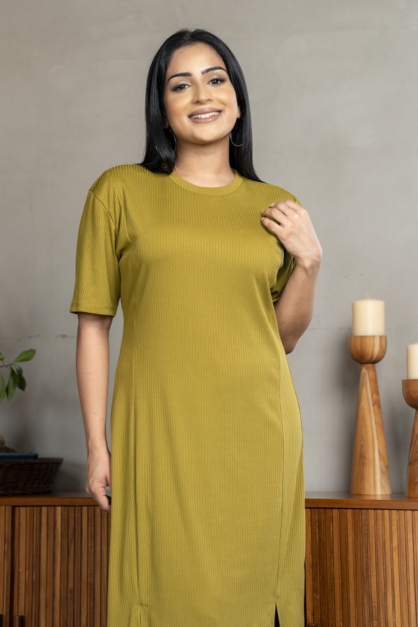 Front Slit Detailed Crew Necked Midi Dress - Image 5