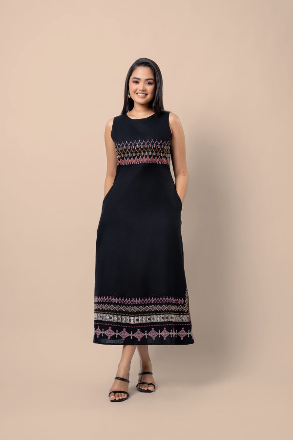 Geometric Embroidery Detail Sleeveless Maxi Dress - Image 3