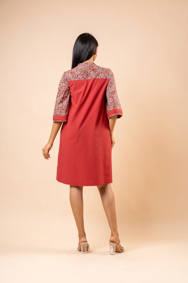 Leaf Patterned Embroidery Detail Short Dress - Image 6