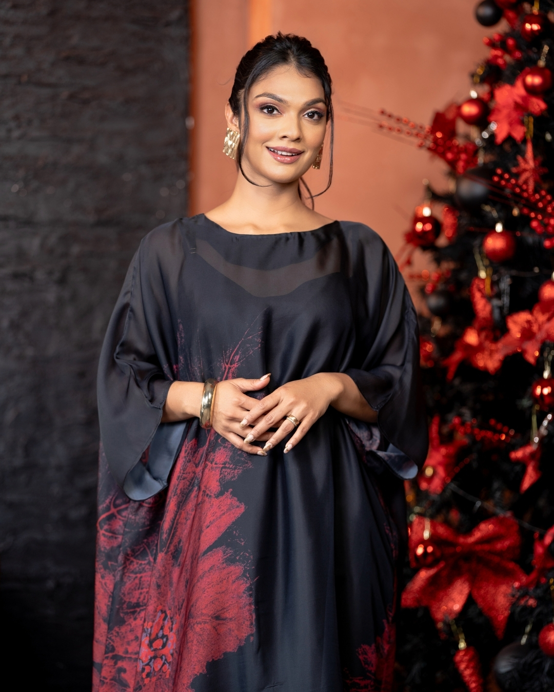 Leaf Patterned High-Low Hem Midi Dress