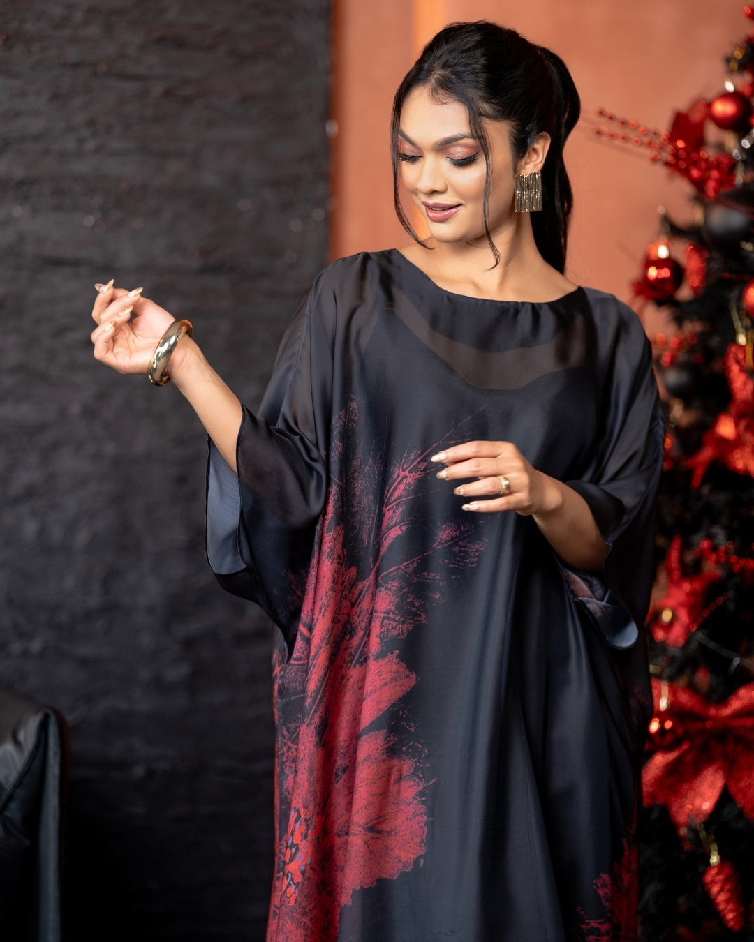 Leaf Patterned High-Low Hem Midi Dress - Image 6