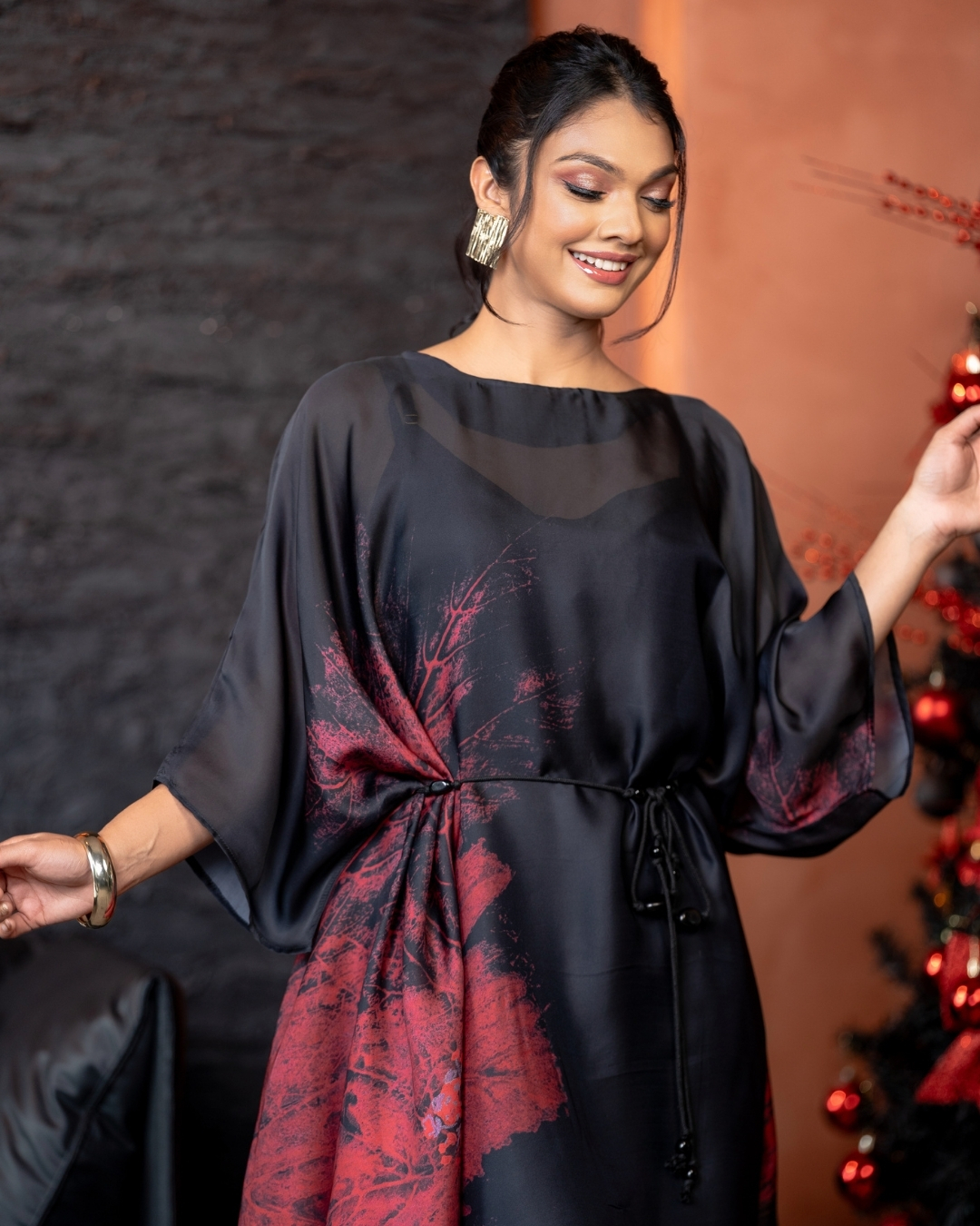 Leaf Patterned High-Low Hem Midi Dress - Image 7