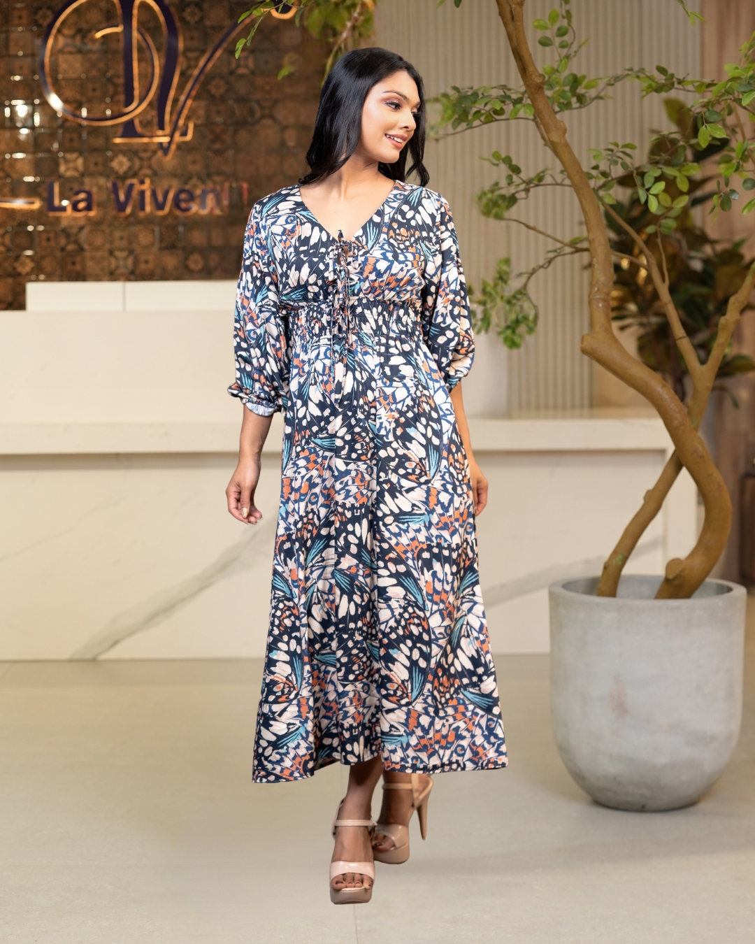 Abstract Patterned Waist Gather Detail Midi Dress - Image 4