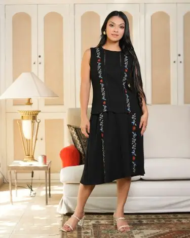 Lace Detailed Sleeveless Embroidery Two-Piece Set