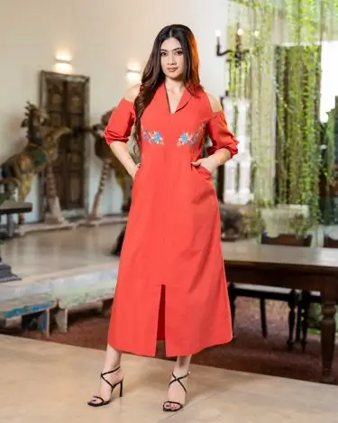 Lapel Collared Cutout Detailed Embroidery Midi Dress